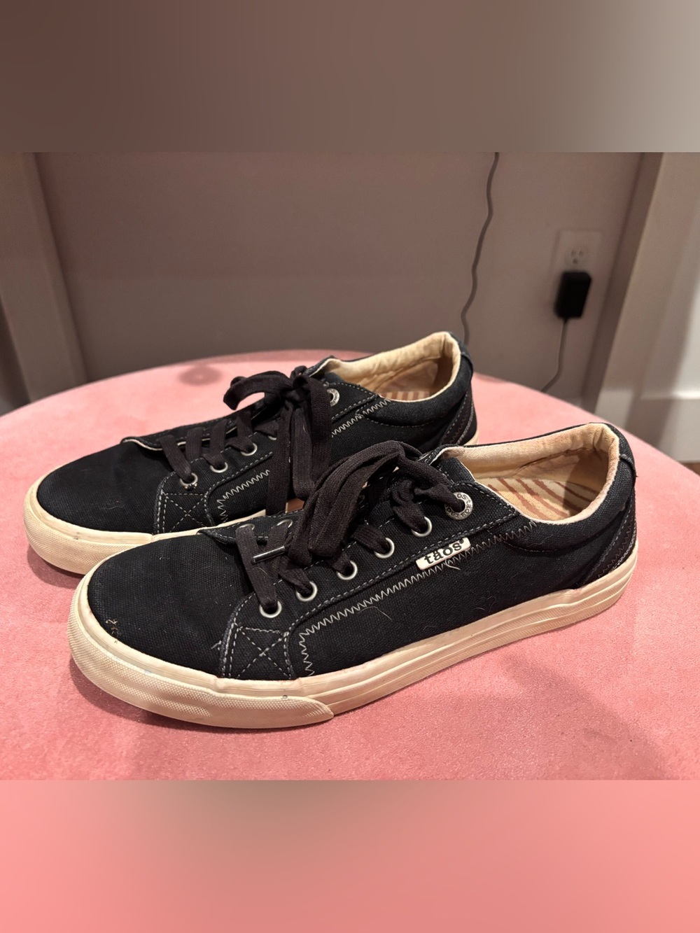 Taos Footwear Black plim soul